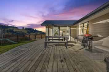 18 Goddard Way, Sawyers Bay
