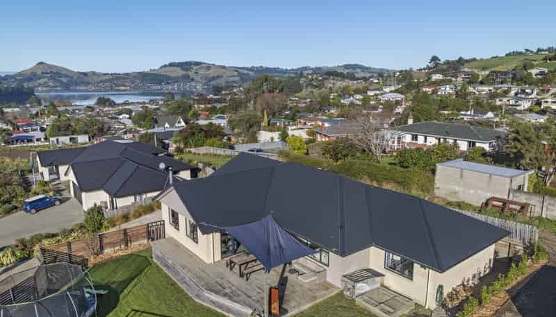 18 Goddard Way, Sawyers Bay
