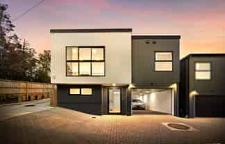 296A East Coast Road, Forrest Hill