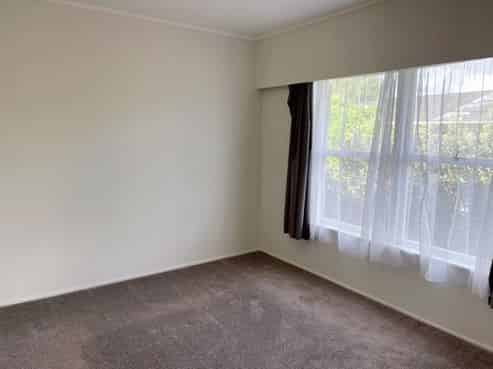 1/59 Ayton Drive, Totara Vale