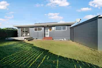 3/1A Amberley Avenue, Te Atatu South