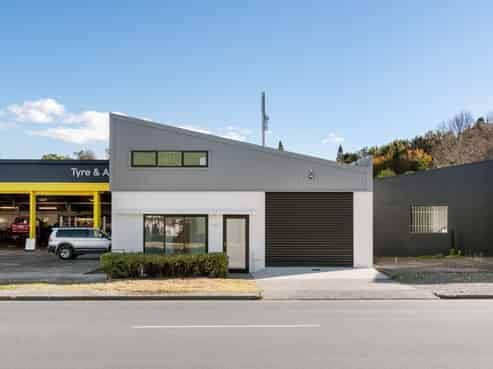 High Profile Recently Refurbished Industrial Unit 