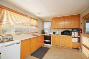 231 Princes Street, Strathern