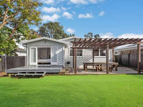 84 Millbrook Road, Henderson