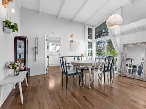 84 Millbrook Road, Henderson
