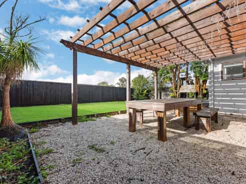 84 Millbrook Road, Henderson