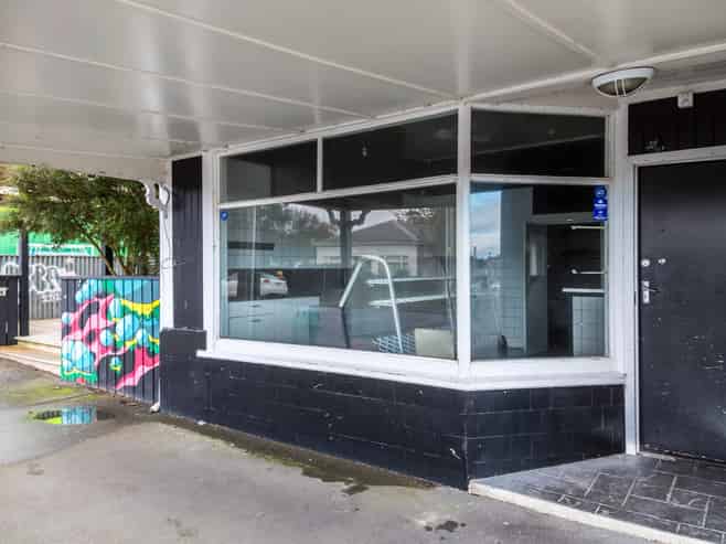 Food preparation and retail premises