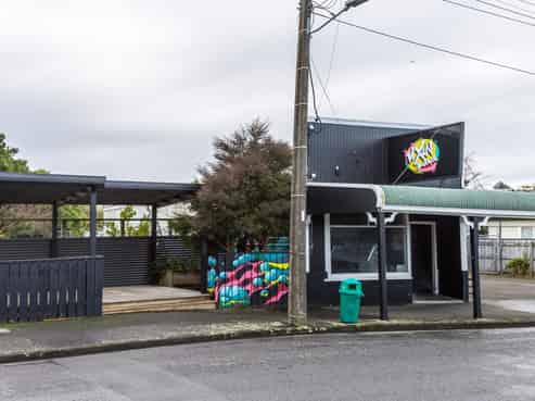 Food preparation and retail premises