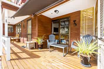 8 Hobbit Lane, Pinehaven