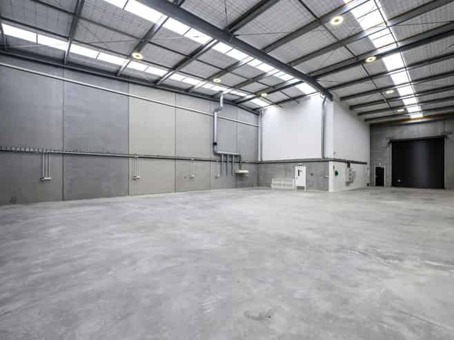 Exceptional industrial unit for Lease