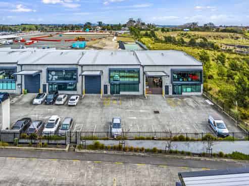 Exceptional industrial unit for Lease