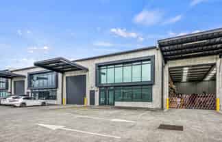 Exceptional industrial unit for Lease