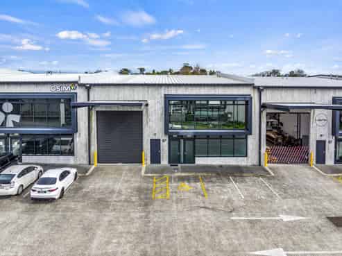Exceptional industrial unit for Lease