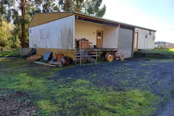 A Honey Of A Location - for Lease