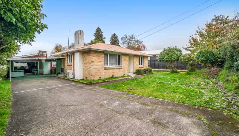 154 Clayton Road, Mangakakahi