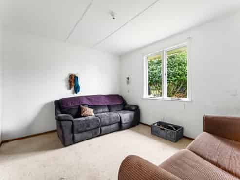 154 Clayton Road, Mangakakahi