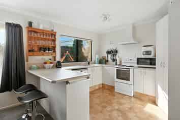15B Roys Road, Parkvale
