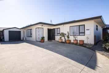 15B Roys Road, Parkvale