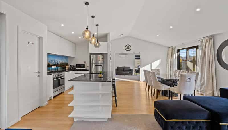 12 Hicks Road, Lower Shotover