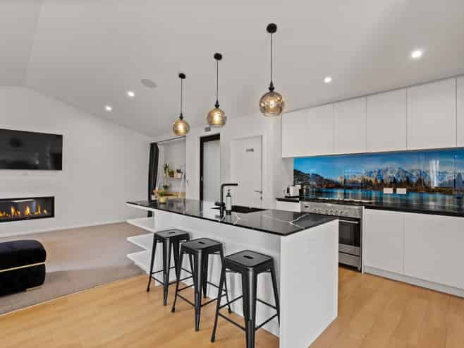 12 Hicks Road, Lower Shotover
