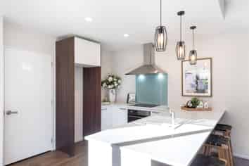 2/14 Cotswold Avenue, Bishopdale