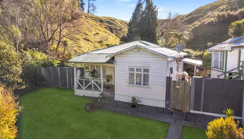 3677 State Highway 1, Hunterville
