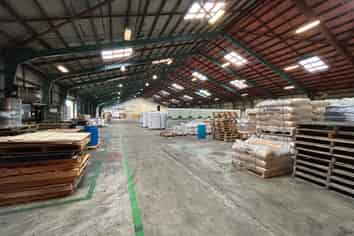 High Stud Clear Span Warehouse
