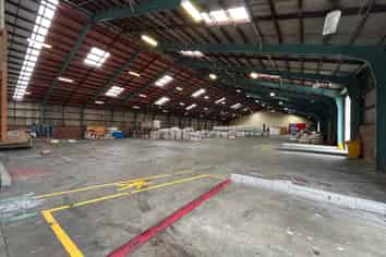 High Stud Clear Span Warehouse