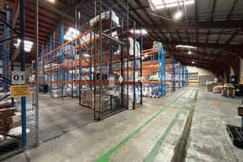 Sizeable Warehousing Solution 