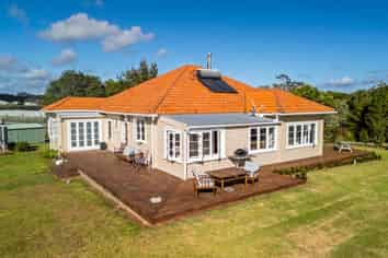A Beautiful Home and a Berry Good Income
