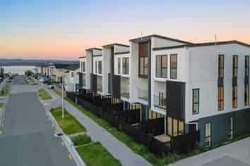 3B Coast Garden Drive, Hobsonville