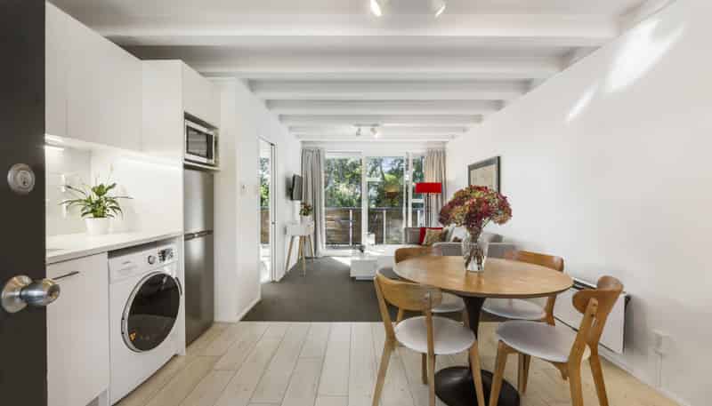 18/67 Princes Street, Northcote Point