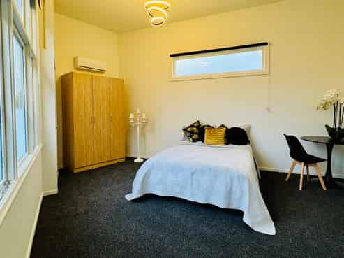 Room 1/76A Hastings Street West, Sydenham