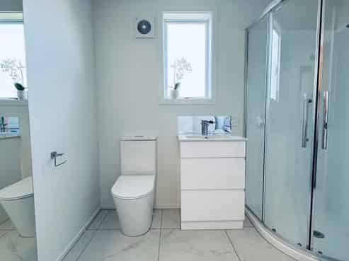 Room 1/76A Hastings Street West, Sydenham