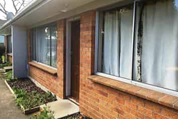 2/102 Coronation Road, Papatoetoe