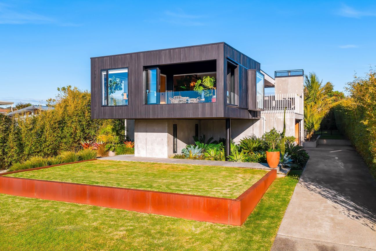Award-Winning Architectural Excellence, Raglan