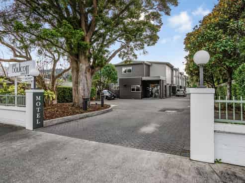 615 High Street, Boulcott