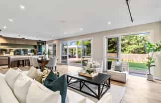 9C Olwyn Place, Greenhithe