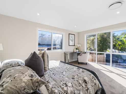 9C Olwyn Place, Greenhithe