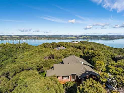 1 Bush Point Road, Kerikeri