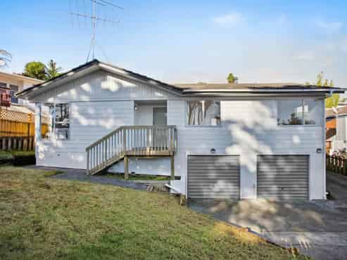 28 Holt Avenue, Torbay