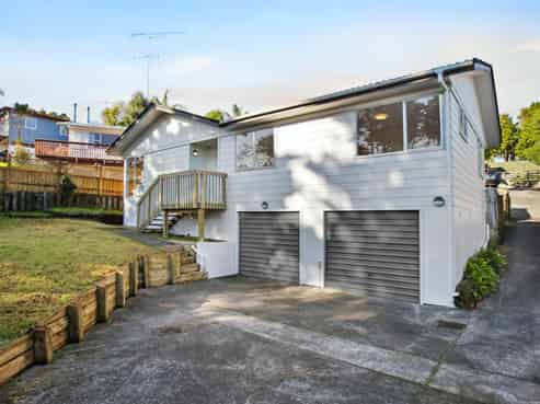 28 Holt Avenue, Torbay