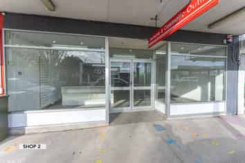 Prime Dual Retail Opportunity in Otaki's Heart!