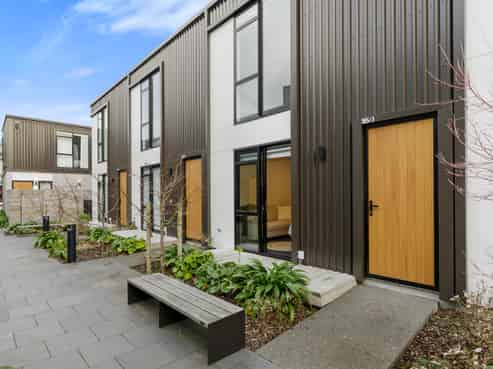 3/185 High Street, Central Hutt