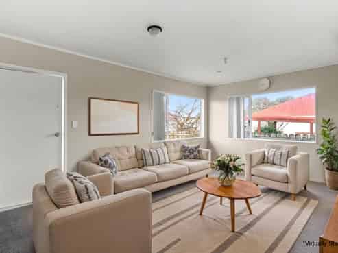 49 Dungarvon Place, Clendon Park