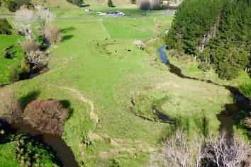 1724 State Highway 3, Uruti
