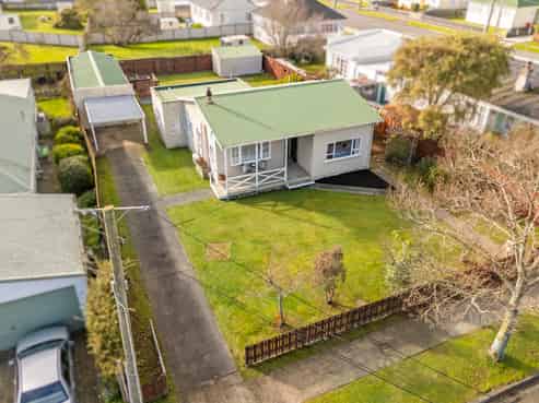 4 Heretaunga Square, Silverstream