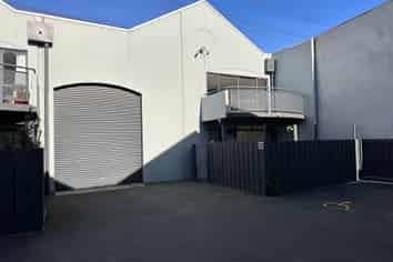 Live/Work Unit in Middleton