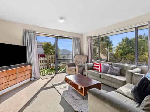 10A Taupata Street, Stoke