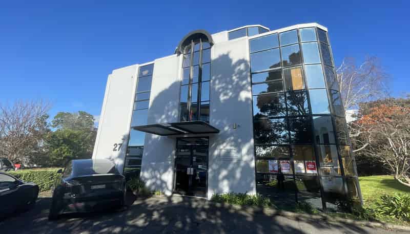27 Great South Road, Epsom